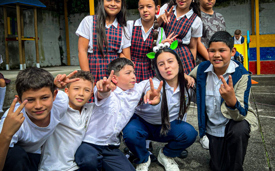 Estudiantes del Gobierno Escolar compartieron una mañana de juegos y alegría con los más pequeños