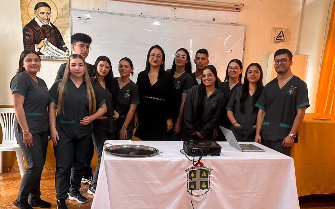 Compromiso y Reflexión Pedagógica: Trabajos de Grado 2025 del Programa de Formación Complementaria
